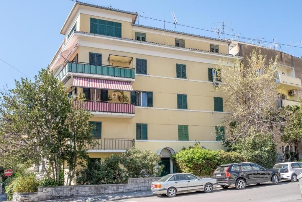 Apartments And Room Poesia Split Kültér fotó